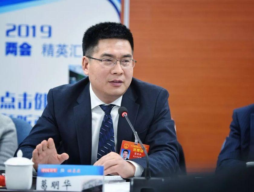 社会与生活交织