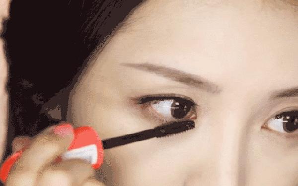 从零开始的化妆步骤指南，最新化妆技术解析