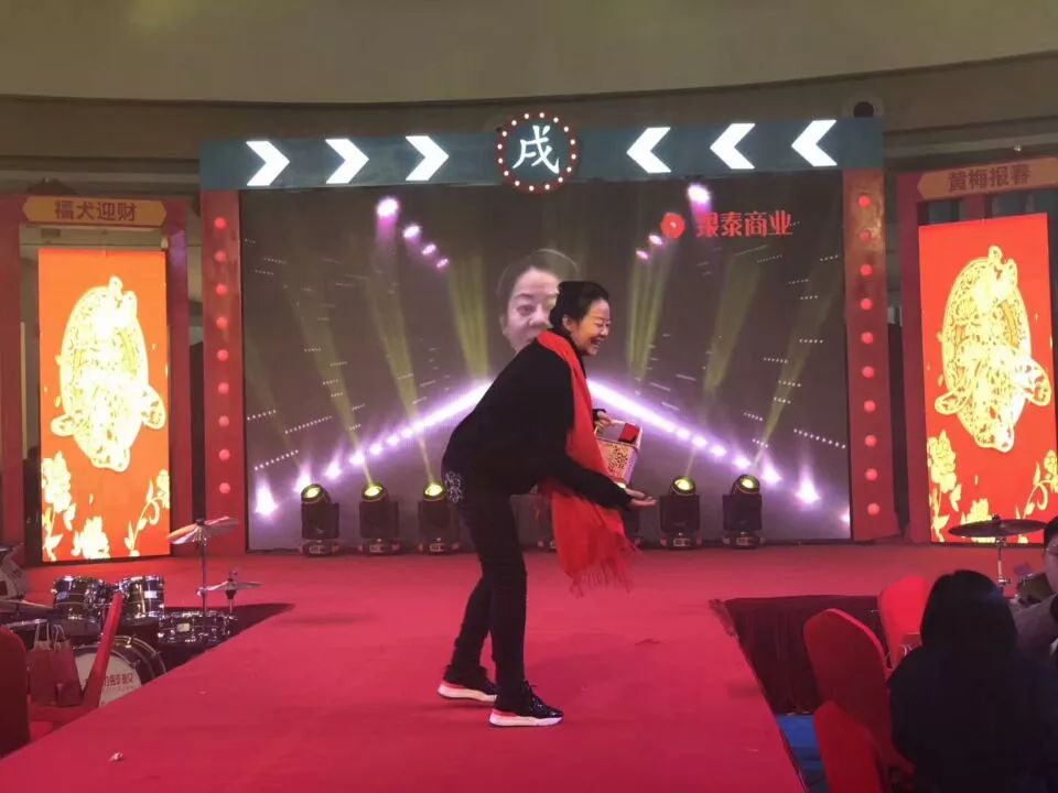 科技引领潮流风尚，最新嗨曲舞共舞生活新风尚