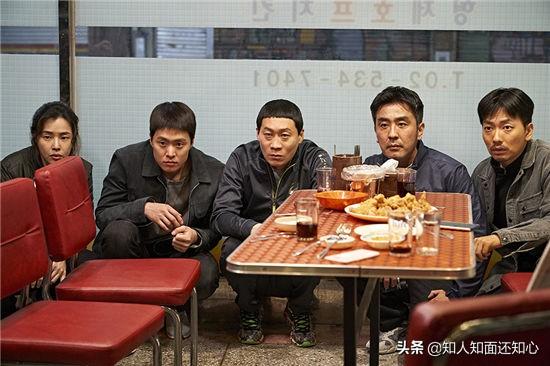 最新缉毒行动背后的轻松自然探索之旅