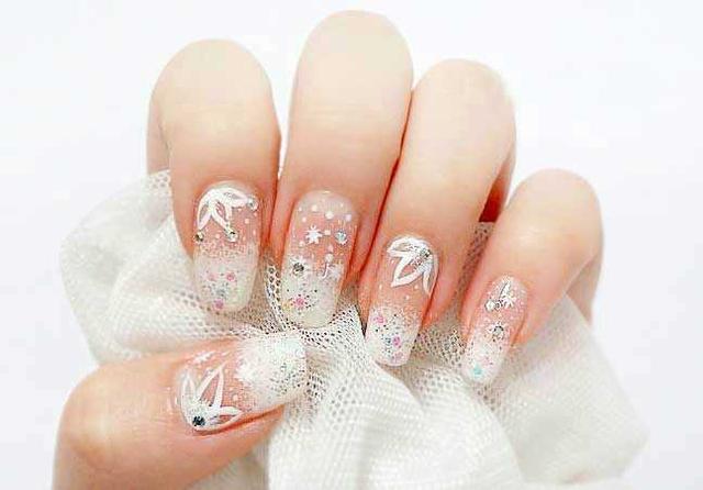 美甲显白款式